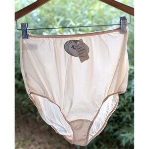 NWT🇺🇸Vtg Kayser 100% Antron III Nylon Sz7 SILKEN Panty 2Mushroom Gusset Sissy